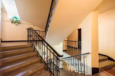 Plan piętra w obiekcie Comfortable Old Town Apartment by BookingHost