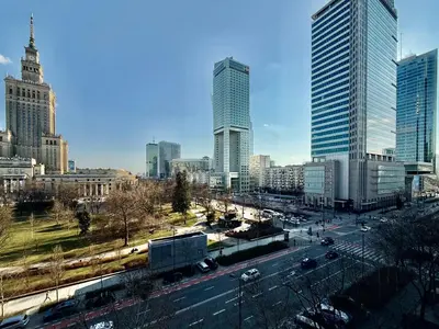 Widok na miasto Warszawa z tego apartamentu