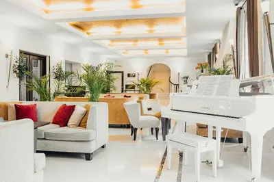 Część wypoczynkowa w obiekcie Mamaison Le Regina Boutique Hotel