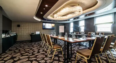 Telewizja i/lub zestaw kina domowego w obiekcie Airport Hotel Okęcie