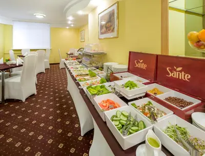Jedzenie w hotelu lub w pobliżu