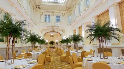 Restauracja lub miejsce do jedzenia w obiekcie Hotel Polonia Palace