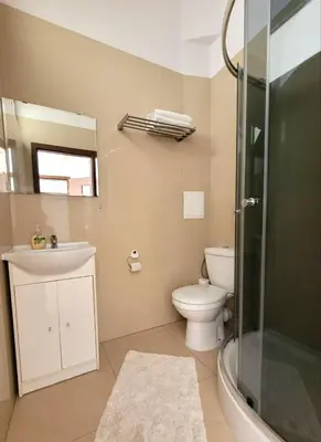 Łazienka w obiekcie Przytulne apartamenty Nowy Świat Centrum Lok 1