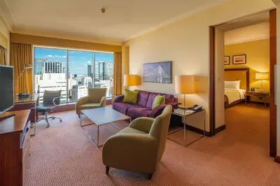 Telewizja i/lub zestaw kina domowego w obiekcie Hilton Warsaw City Hotel