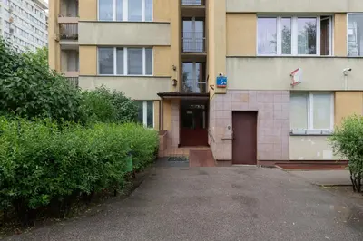 Budynek, w którym mieści się apartament