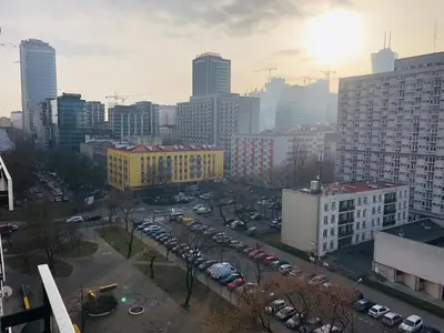 Widok na miasto Warszawa z tego apartamentu