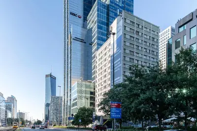 Budynek, w którym mieści się apartament