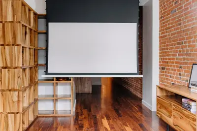 Telewizja i/lub zestaw kina domowego w obiekcie APARTEL LUX Plac Unii 72m2