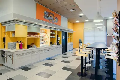 Kuchnia lub aneks kuchenny w obiekcie Premiere Classe Warszawa Centrum