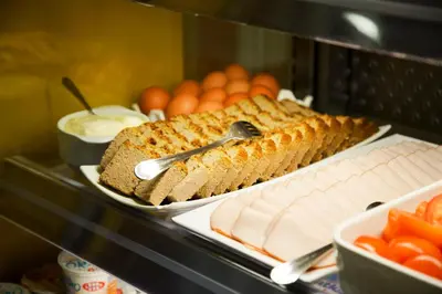 Jedzenie w hotelu lub w pobliżu