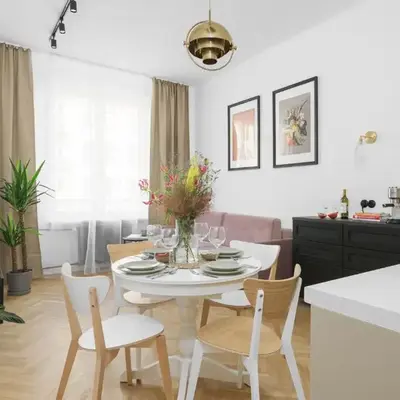 oompH Warsaw Central Stylish Vintage Apartment