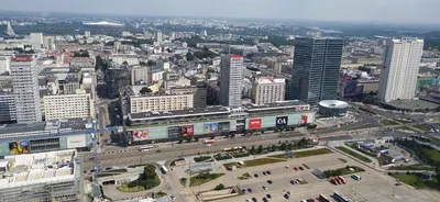 Widok na miasto Warszawa z tego apartamentu