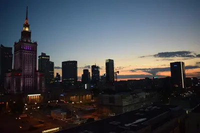 Widok na miasto Warszawa z tego apartamentu