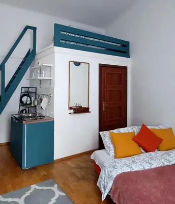 Kuchnia lub aneks kuchenny w obiekcie Apartamenty w centrum Warszawu Lok 4