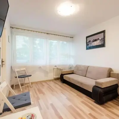 Solec Powiśle Apartment by BookingHost