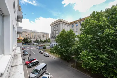 Budynek, w którym mieści się apartament