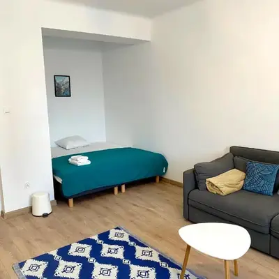 Cool Life Apartment