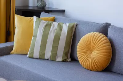 Część wypoczynkowa w obiekcie Cozy Apartment with Balcony Warszawa by Noclegi Renters