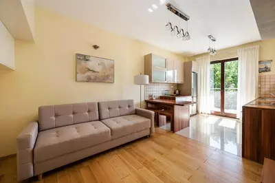 Kuchnia lub aneks kuchenny w obiekcie Green District 2BR AirConditioned P by BookingHost