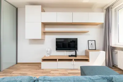 Telewizja i/lub zestaw kina domowego w obiekcie Podchorążych 41 by Homeprime