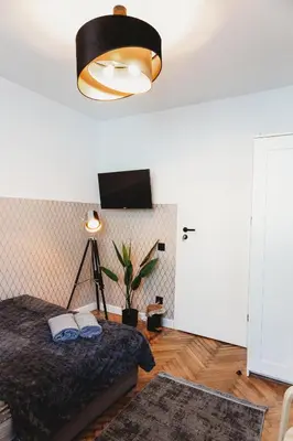 Telewizja i/lub zestaw kina domowego w obiekcie ClickTheFlat Jasna Palace of Culture Apart Rooms