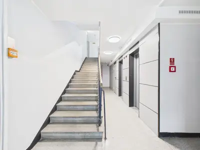 Plan piętra w obiekcie SuperApart Plac Dąbrowskiego 12 - Blisko PKiN i Metra