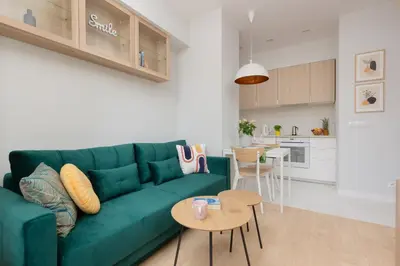 Kuchnia lub aneks kuchenny w obiekcie Karolkowa Apartments Warsaw by Noclegi Renters