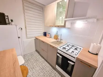 Kuchnia lub aneks kuchenny w obiekcie Apartament Miodowa Warszawa