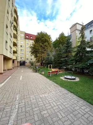 Budynek, w którym mieści się apartament