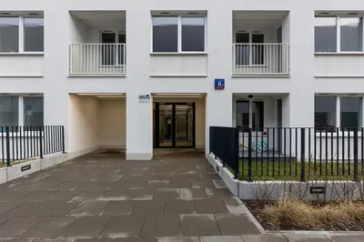 Fasada lub wejście do obiektu Warsaw Kotsisa Apartments with Parking by Noclegi Renters