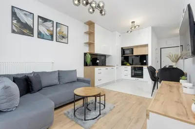 Kuchnia lub aneks kuchenny w obiekcie Warsaw Kotsisa Apartments with Parking by Noclegi Renters