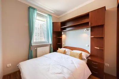 Łóżko lub łóżka w pokoju w obiekcie Metro Wilanowska Homely Apartment by BookingHost