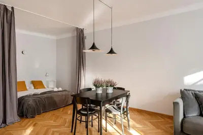 Łóżko lub łóżka w pokoju w obiekcie ShortStayPoland Piwna (B79)