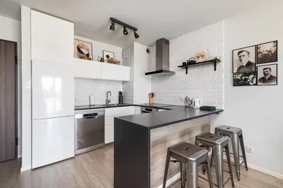 Kuchnia lub aneks kuchenny w obiekcie Owsiana 9 - Modern Designed Apartment with Balcony by Noclegi Renters