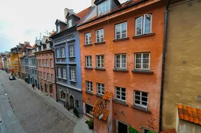 Budynek, w którym mieści się apartament