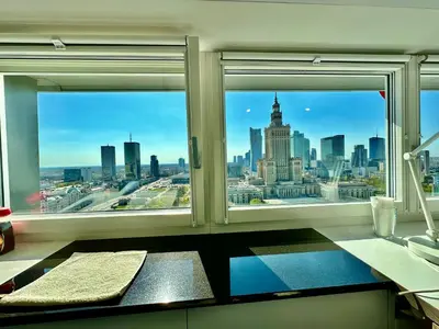Widok na miasto Warszawa z tego apartamentu