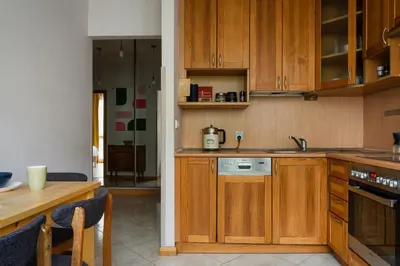 Kuchnia lub aneks kuchenny w obiekcie Warsaw Concierge Racławicka