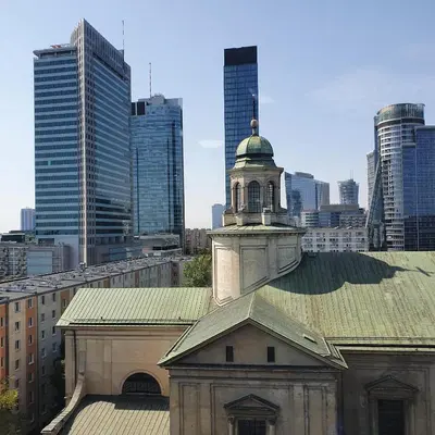Widok na miasto Warszawa z tego apartamentu