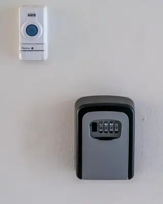 Plan piętra w obiekcie Śliska 10 Prywatne mieszkanie 300m od Dworca Centralnego oraz metra ONZ Samodzielne Zameldowanie! Self Check-in System!