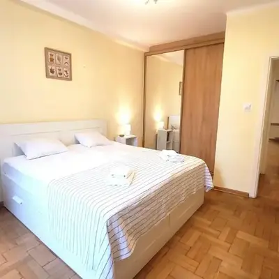 Happy Life - apartment next to metro station