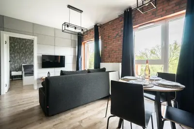 Telewizja i/lub zestaw kina domowego w obiekcie Grand Lux apartment Grodzienska Near to theOldTown