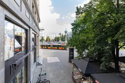 Budynek, w którym mieści się apartament