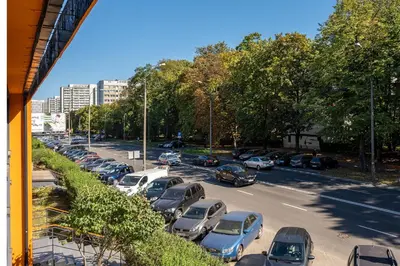 Plan piętra w obiekcie Batorego 220 - 450m stacja metra Pola Mokotowskie, 800m Biblioteka Narodowa - 20m piękny park Pola Mokotowskie - 800m do SGH - Wifi - Smart TV - Good Apartments
