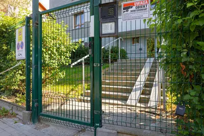 Budynek, w którym mieści się apartament
