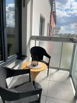 Balkon lub taras w obiekcie Apartament Metro Służew