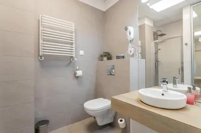 Łazienka w obiekcie ALE Jerozolimskie Varsovia Apartments