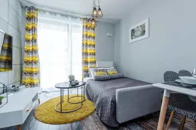 Część wypoczynkowa w obiekcie Close to Chopin airport, Moduo Cybernetyki, free parking by Cosmo Spirit