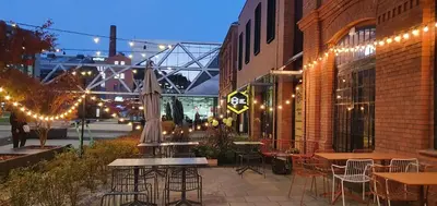 Restauracja lub miejsce do jedzenia w obiekcie BETTER PLACE Classical Warsaw