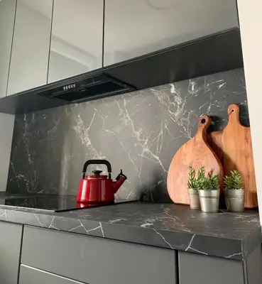 Kuchnia lub aneks kuchenny w obiekcie Metro Trocka Apartment