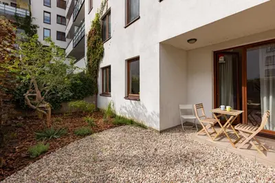 Budynek, w którym mieści się apartament
